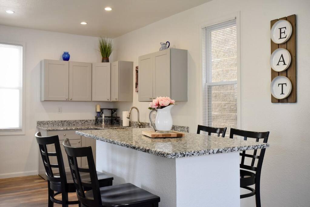 Stunning Big Home Near Downtown North Shore & More Питсбърг Екстериор снимка