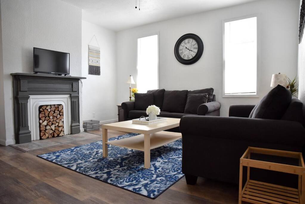 Stunning Big Home Near Downtown North Shore & More Питсбърг Екстериор снимка